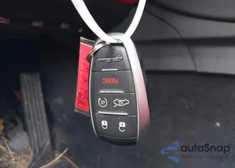 2020 Alfa Romeo Giulia Ti Awd z USA, uszkodzony, nr VIN ZARFANBN7L7636770